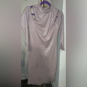 CHARLOTTE RUSSE CHAMPAGNE RIBBED COLD SHOULDER DRESS - LG